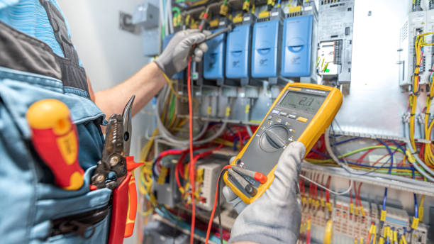 Best Licensed Electrician  in Indian River Estates, FL